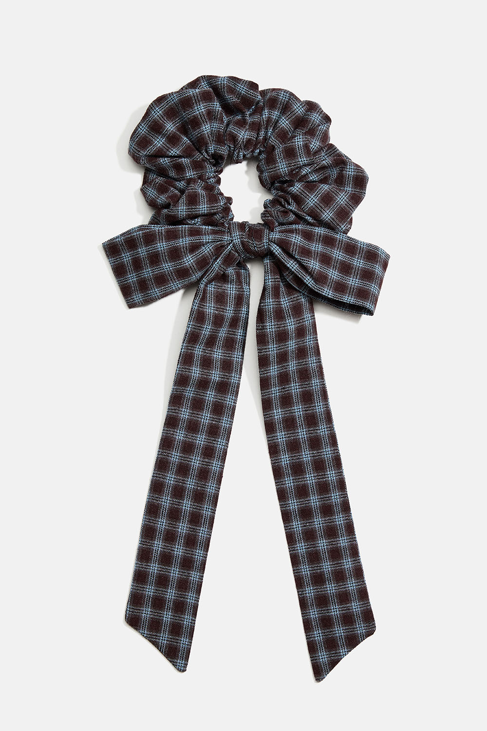 Hårstrikk med hale med sløyfe i blått og rutete mønster i gruppen Håraccessories / Scrunchies hos Glitter (332002187400)