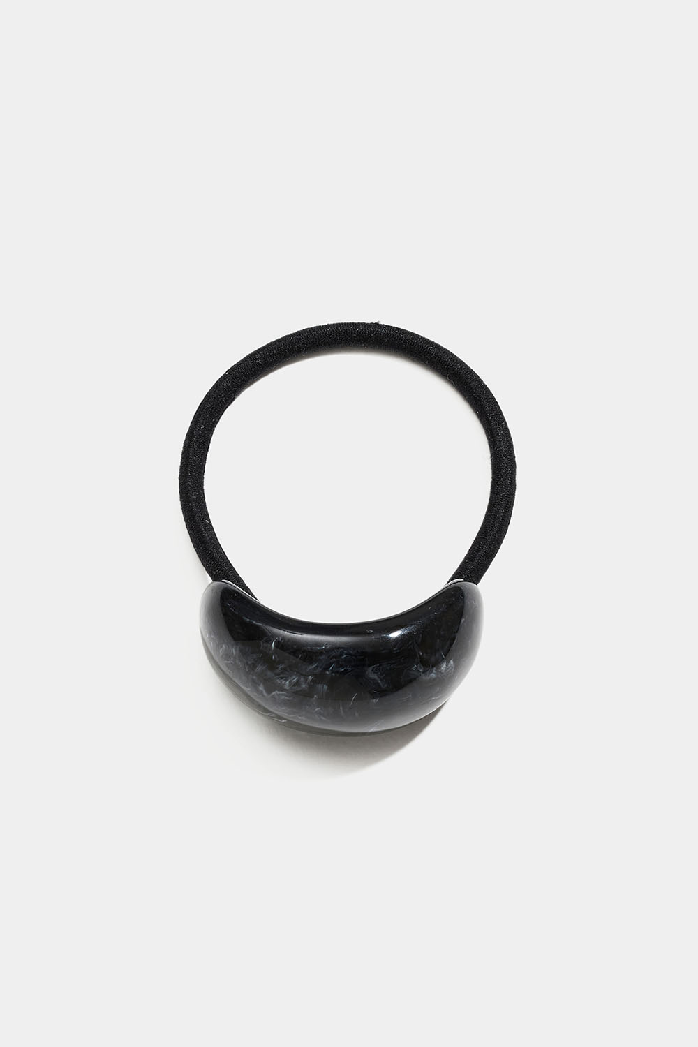 Svart hårstrikk med svart plastdetalj i gruppen Håraccessories / Hårstrikker / Strikker med detaljer hos Glitter (334001589000)