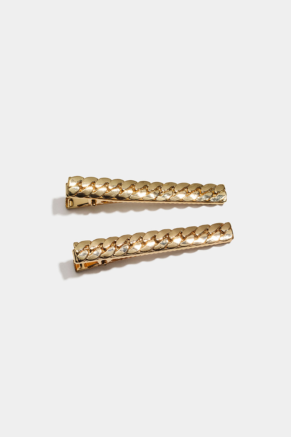 Gullfargede hårspenner med kjededesign, 2-pakning i gruppen Håraccessories / Spenner & klemmer / Flerpakning hos Glitter (335002252000)