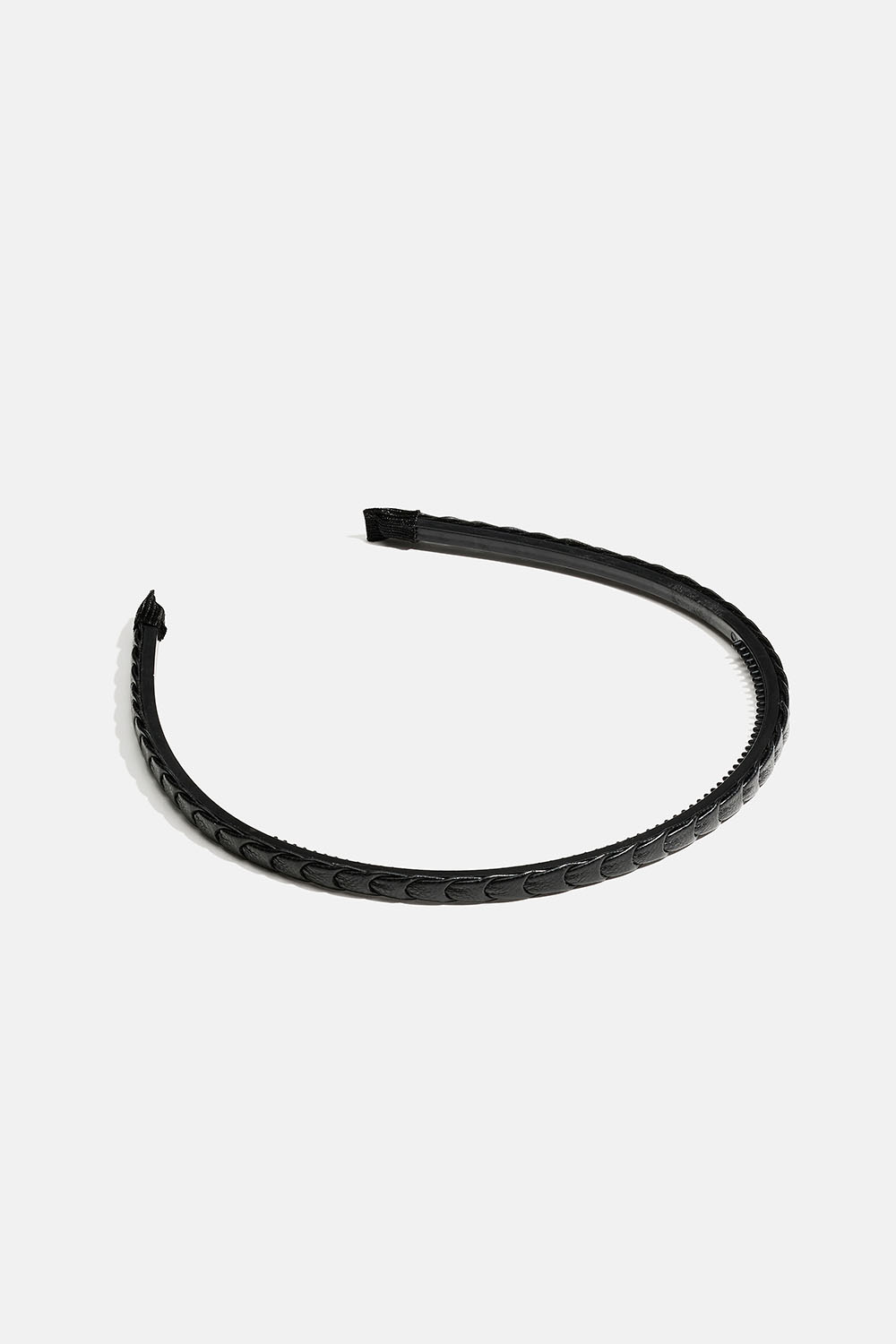 Smal tiara med svart kunstskinn i gruppen Håraccessories / Hårbøyler / Smale hos Glitter (336001589000)