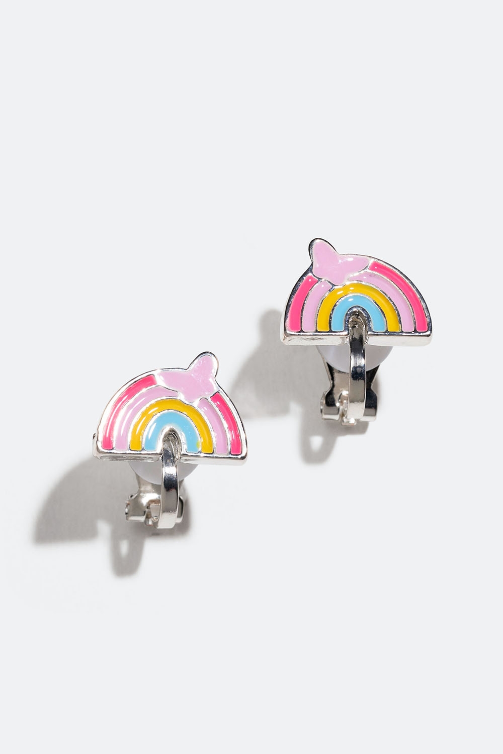 Klipsøredobber med regnbue og sommerfugl i gruppen Barn / Barnesmykker / Barneøredobber hos Glitter (402000099900)
