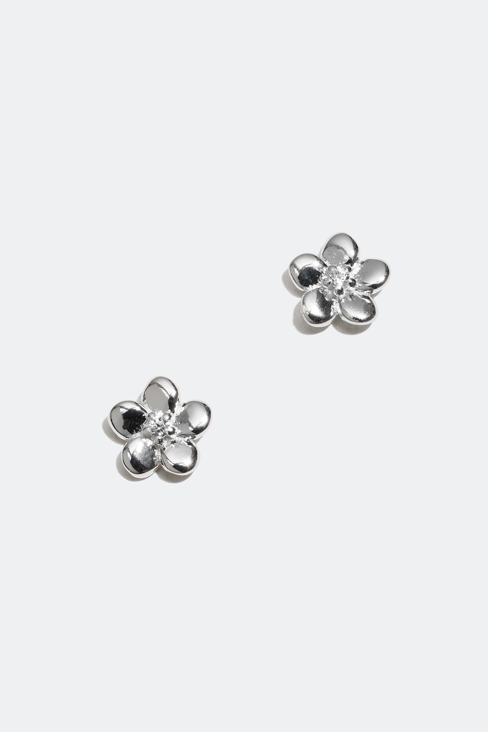 Små øredobber med blomster i ekte sølv i gruppen Barn / Barnesmykker / Barneøredobber hos Glitter (405000121001)