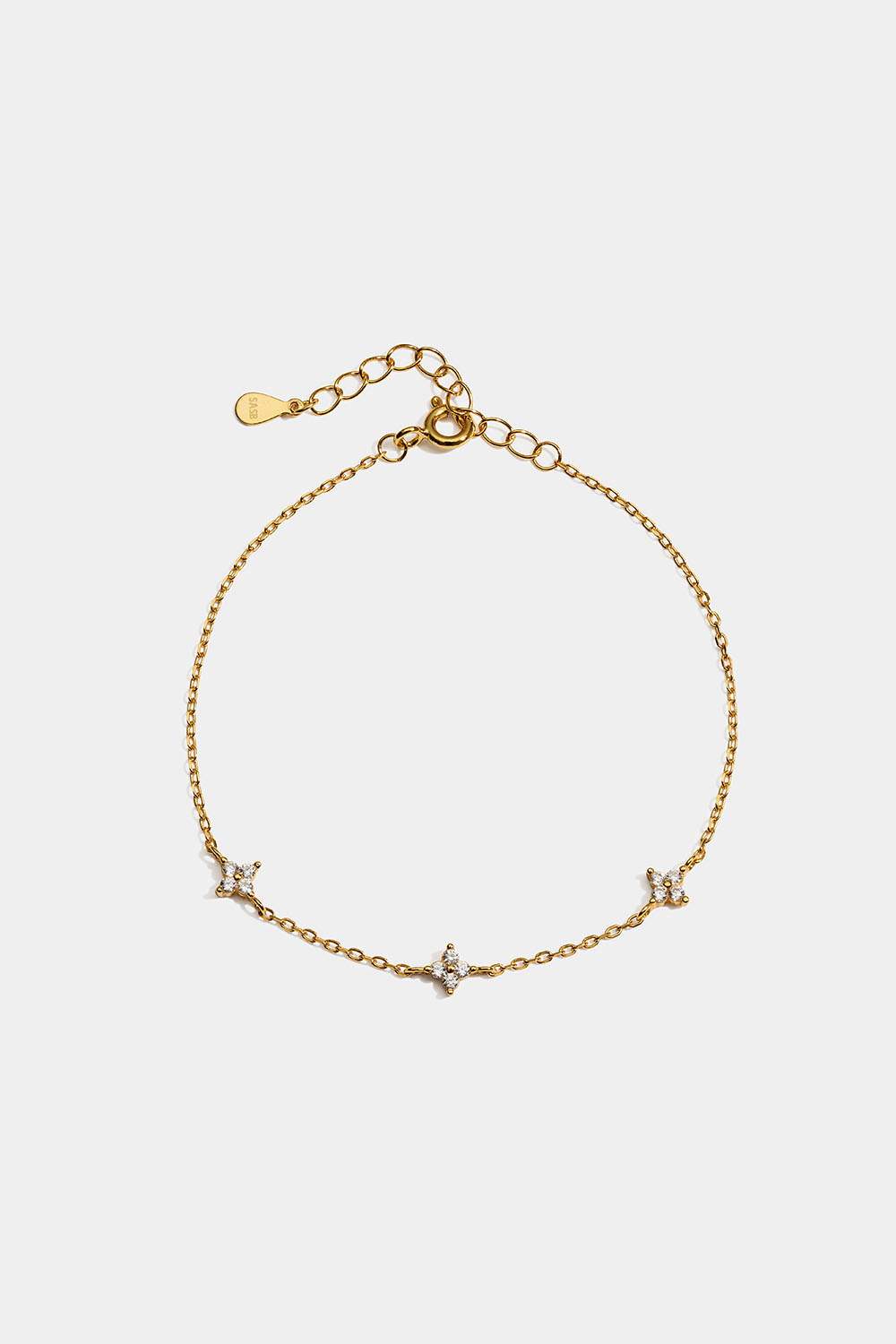 Armbånd i 18 karat gullbelagt ekte sølv med stjerner i kubisk zirkonia i gruppen Gullbelagt ekte sølv / Gullbelagte armbånd hos Glitter (551001202000)