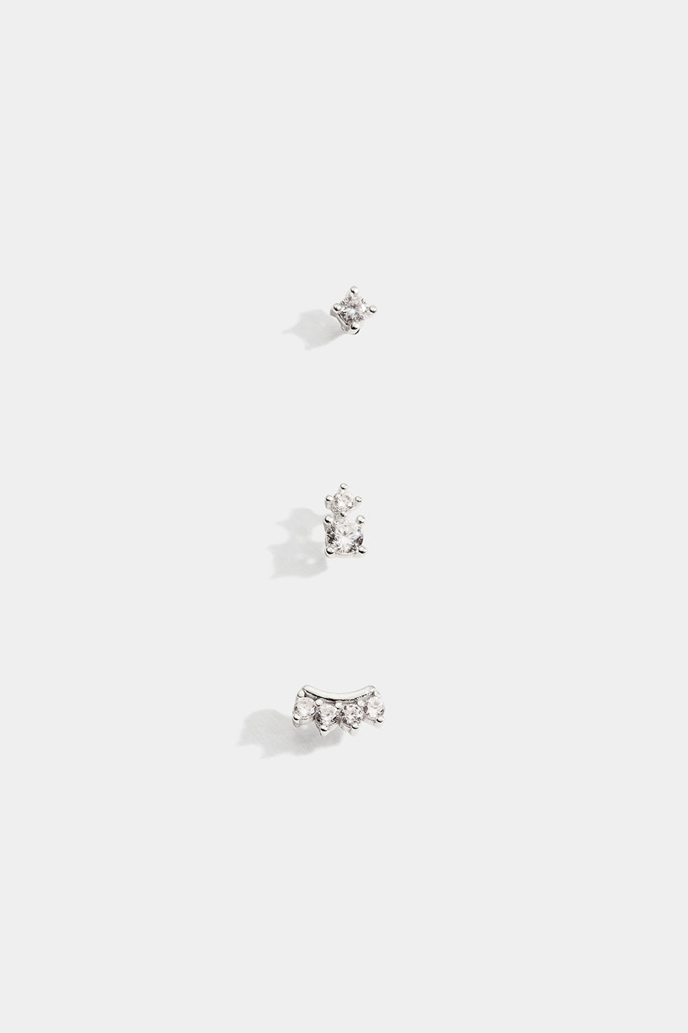 Ministuds i ulike former for flere hull i øret, i ekte sølv med Cubic Zirconia i gruppen Ekte sølv / Sølvøredobber / Flerpakning hos Glitter (553004431001)
