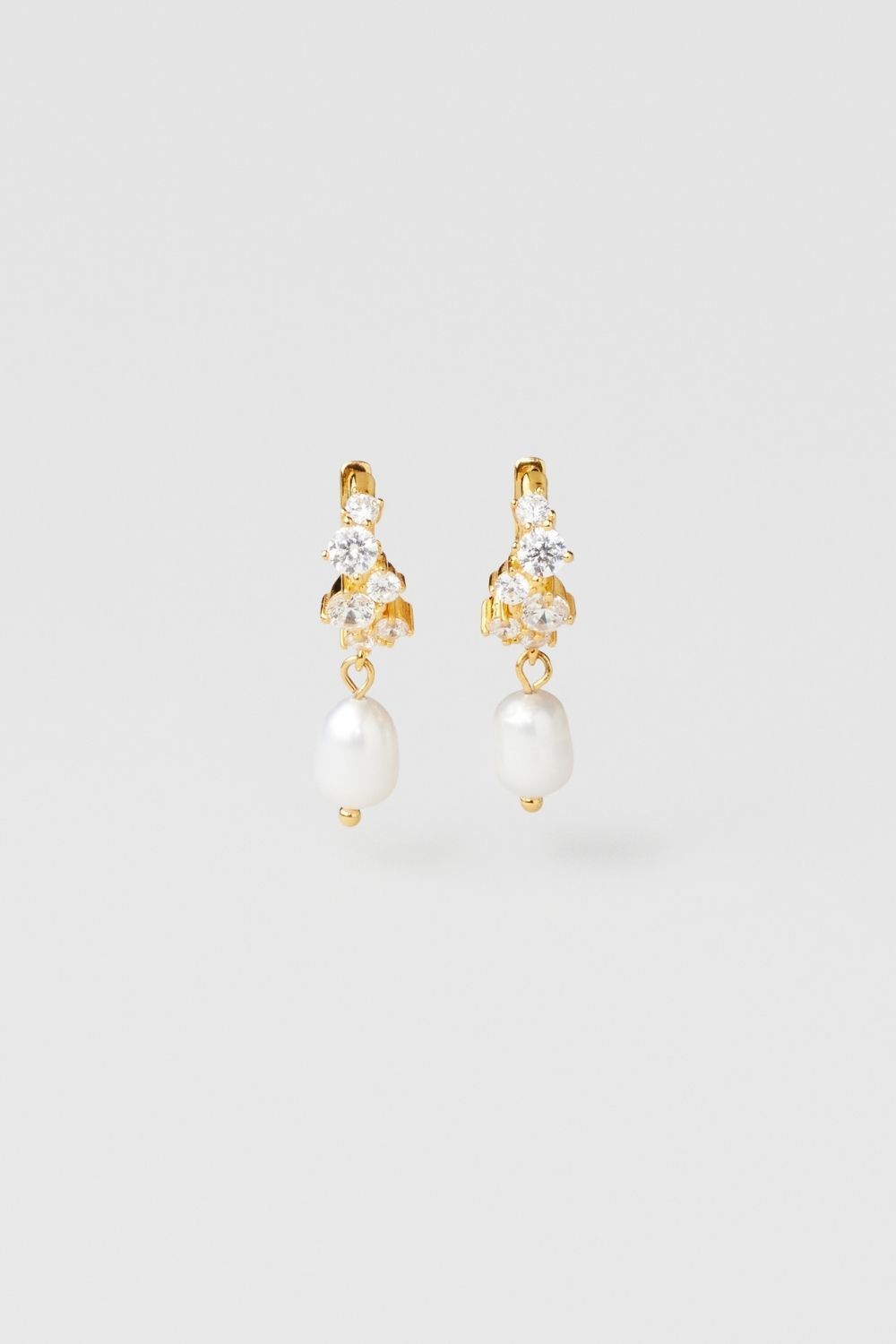 Ines Pearl Hoops 18k Gold Plated i gruppen Gullbelagt ekte sølv / Gullbelagte øredobber hos Glitter (553005922002)