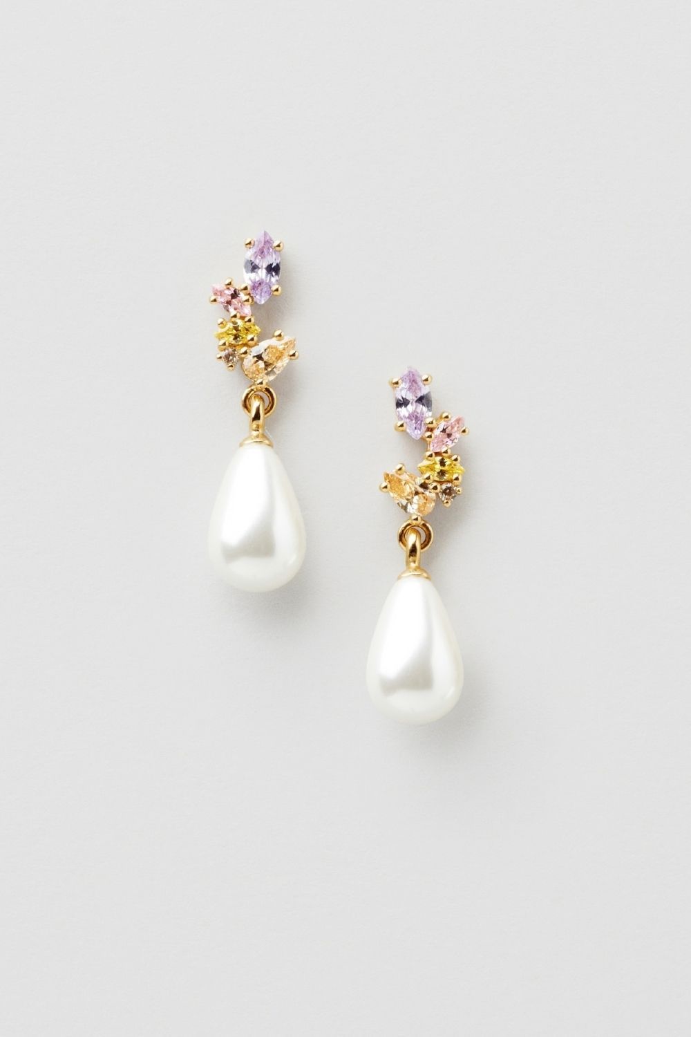 Ariel Pastel Bling Pearl Studs 24k Gold Plated i gruppen Gullbelagt ekte sølv / Gullbelagte øredobber hos Glitter (553005972002)