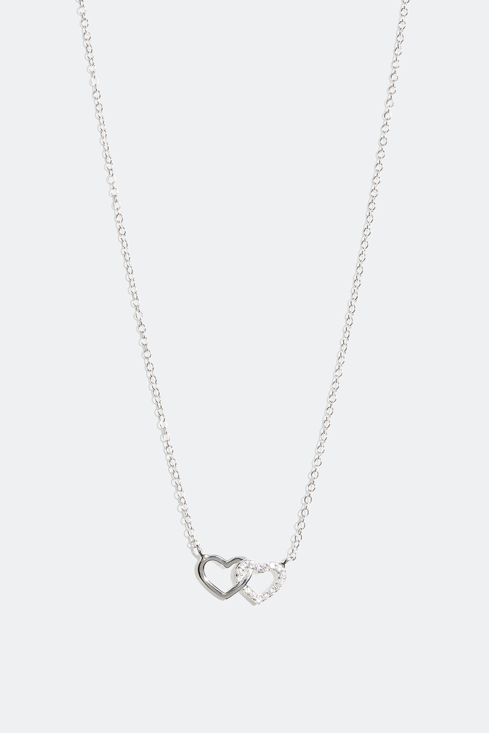 Halskjede i ekte sølv med to hjerter i gruppen Ekte sølv / Sølvhalskjeder / Halskjeder i ekte sølv med anheng hos Glitter (55400005)