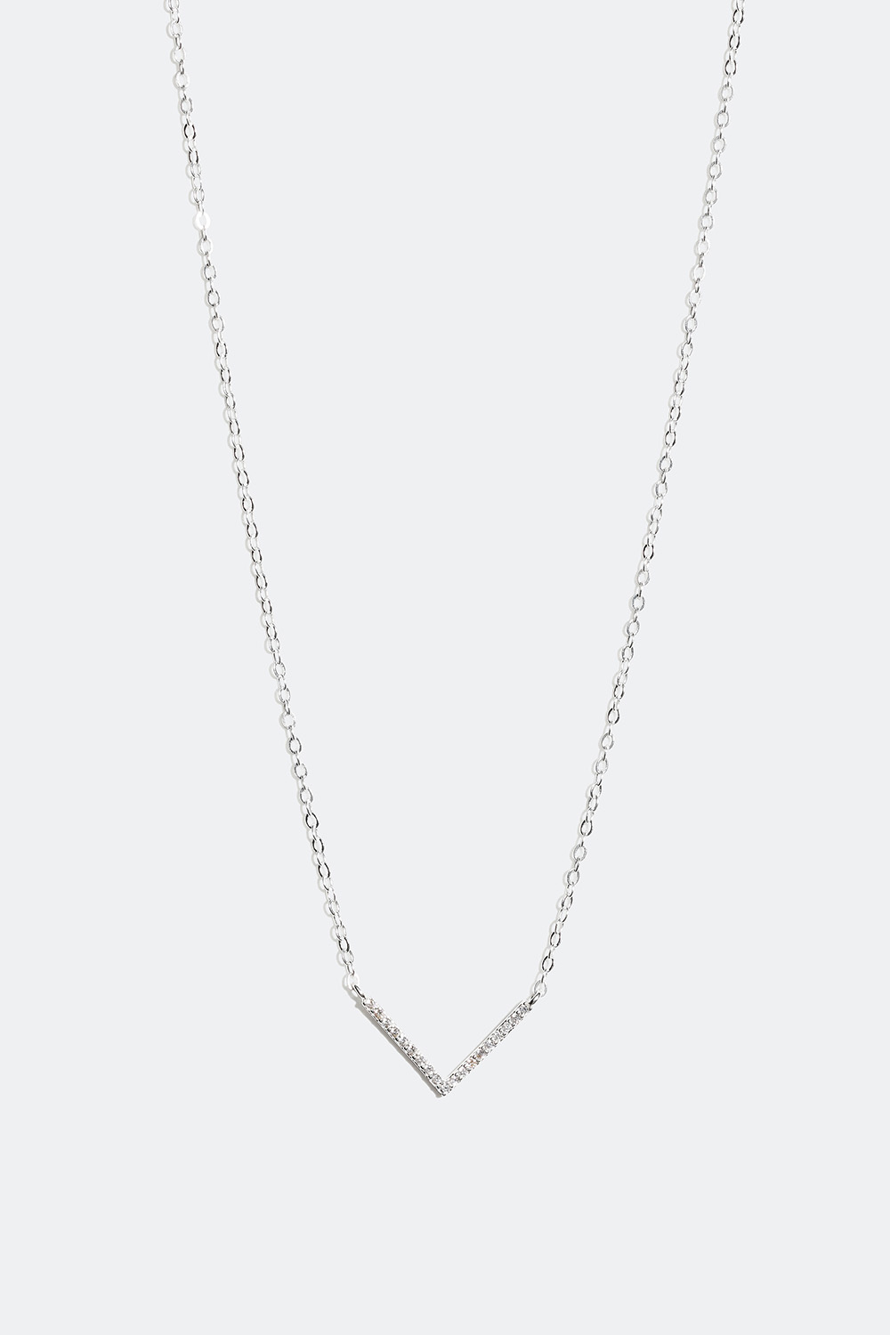 Halskjede i ekte sølv med V-formet anheng i gruppen Ekte sølv / Sølvhalskjeder / Halskjeder med anheng hos Glitter (55400010)