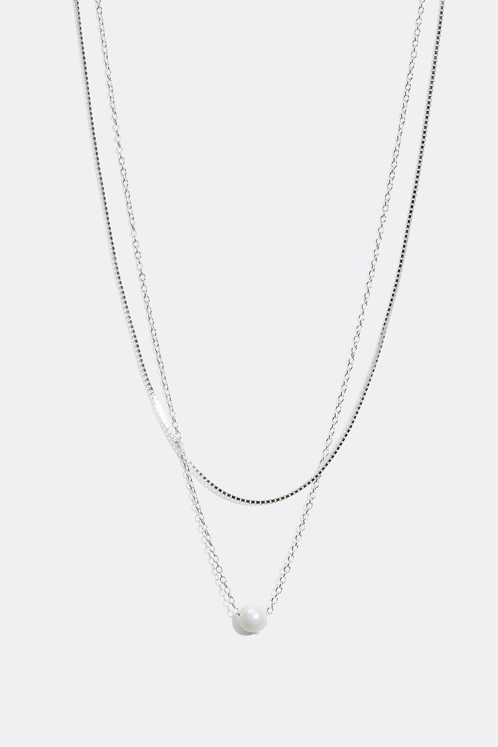 Dobbelt halskjede med perle og kjede i ekte sølv i gruppen Ekte sølv / Sølvhalskjeder / Halskjeder i ekte sølv med anheng hos Glitter (554000521000)