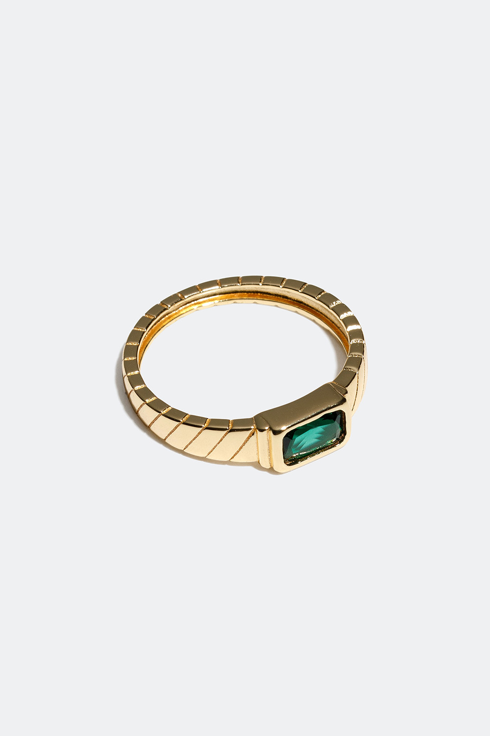 Ring forgylt med 18k gull med grønn Cubic Zirkonia i gruppen 18 K Gullbelagt sølv / Ringer i 18 K gull hos Glitter (55600052)