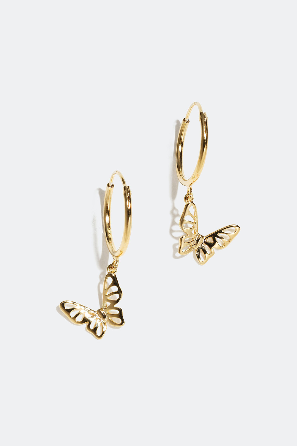 Øreringer med anheng formet som sommerfugl, forgylt med 18K gull, 1,4 cm