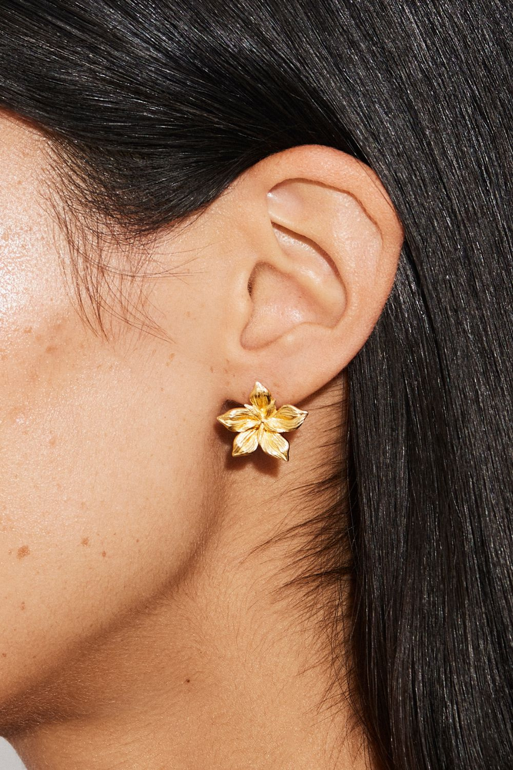 Magnolia Earrings 18k Gold Plated