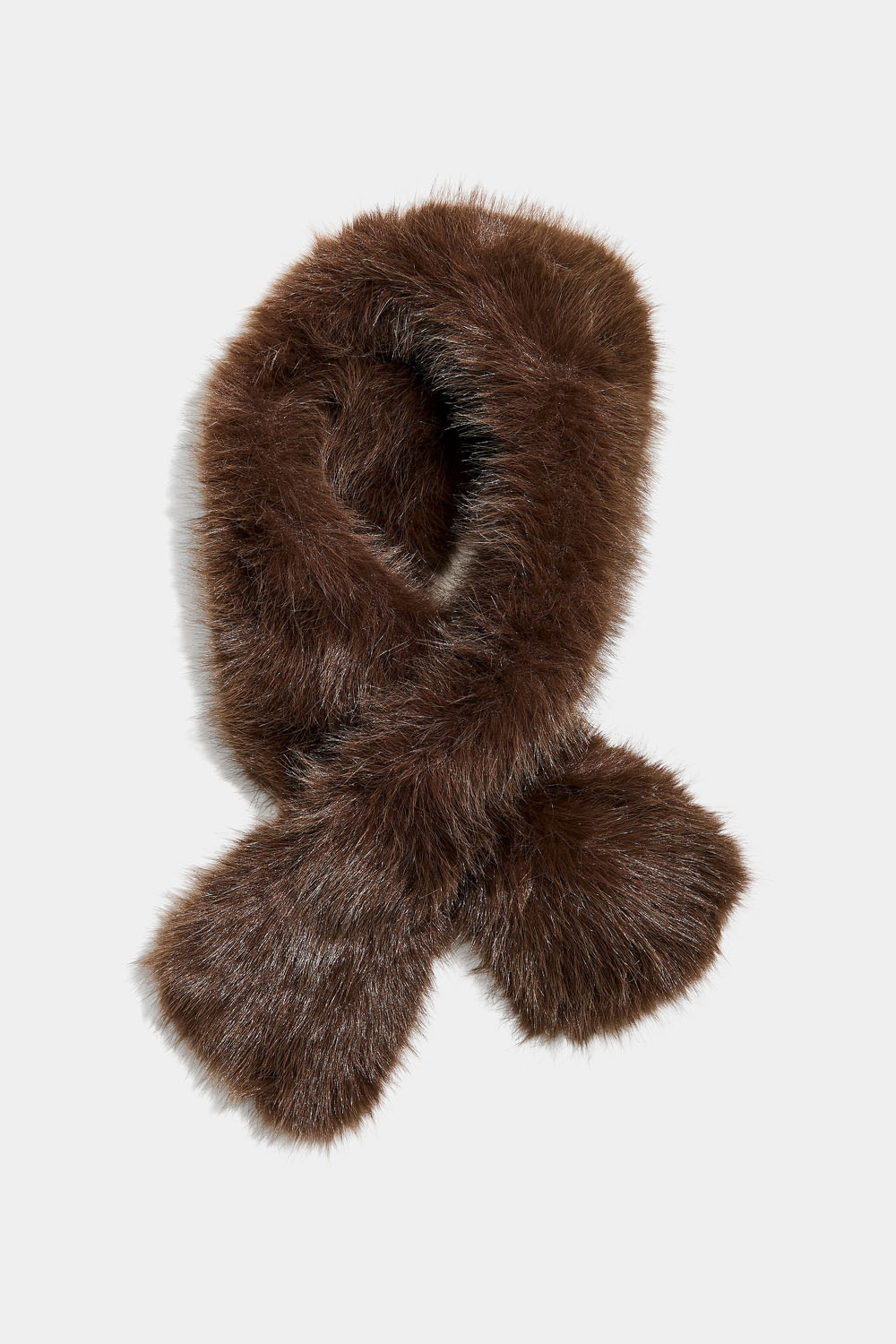 Brunt skjerf i fuskepels