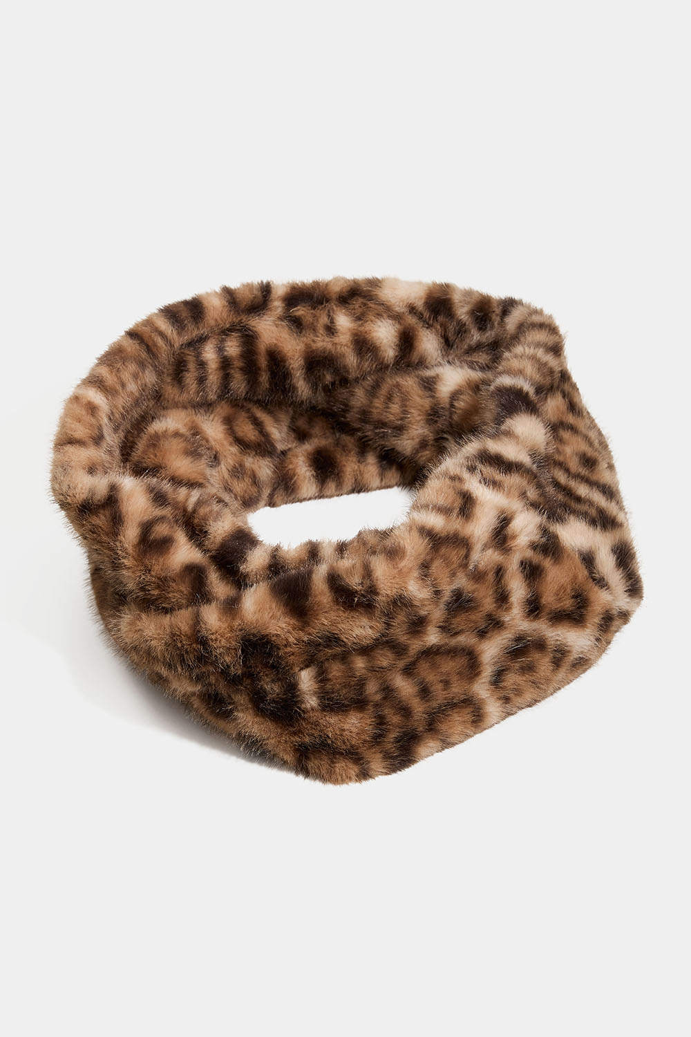 Stort tubeskjerf i leopardmønstret fuskepels