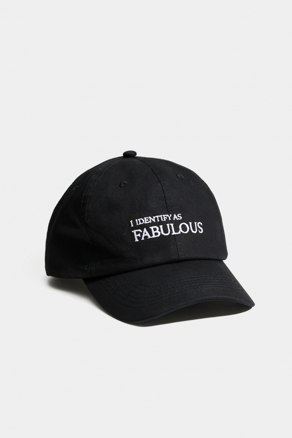 Caps med «I identify as fabulous»