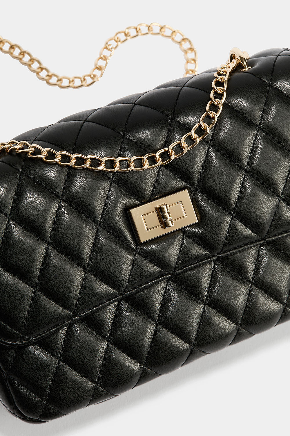 Quiltet skulderveske med kjede