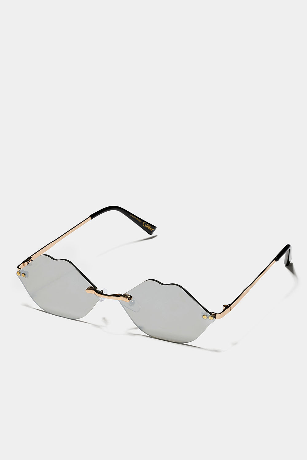 Solbriller med munnformede speilglass