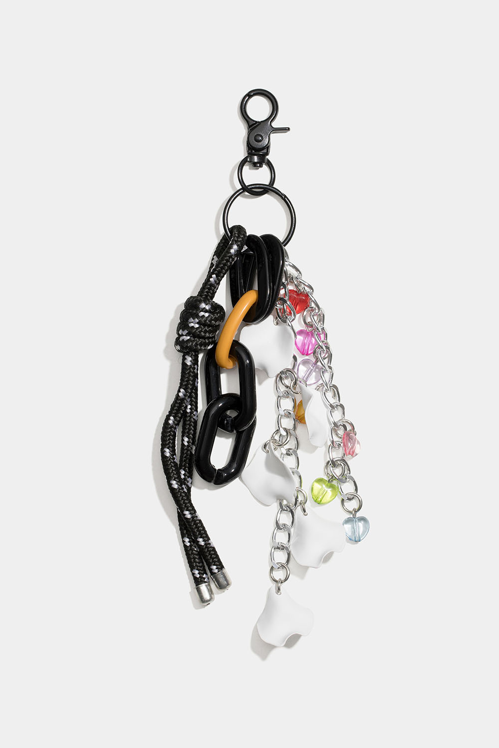 Veskedekor med forskjellige anheng