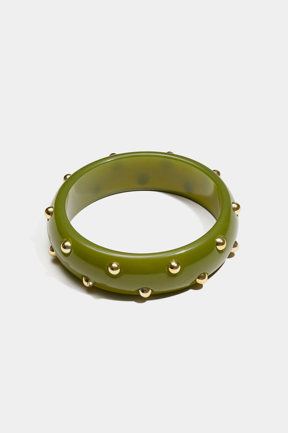 Olivengrønt armbånd med nagler