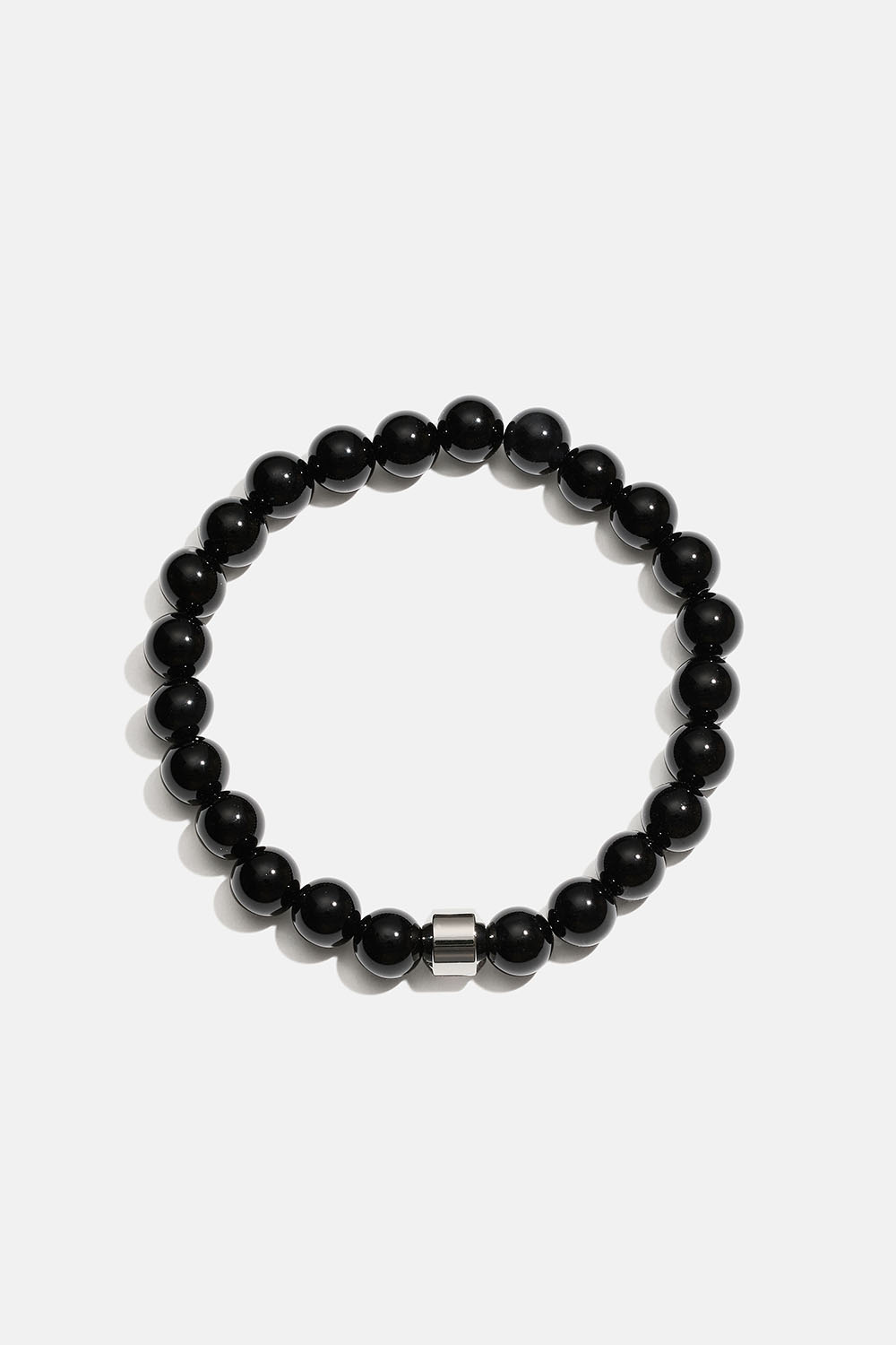 Armbånd med «sort onyx»-natursteiner og stålperle