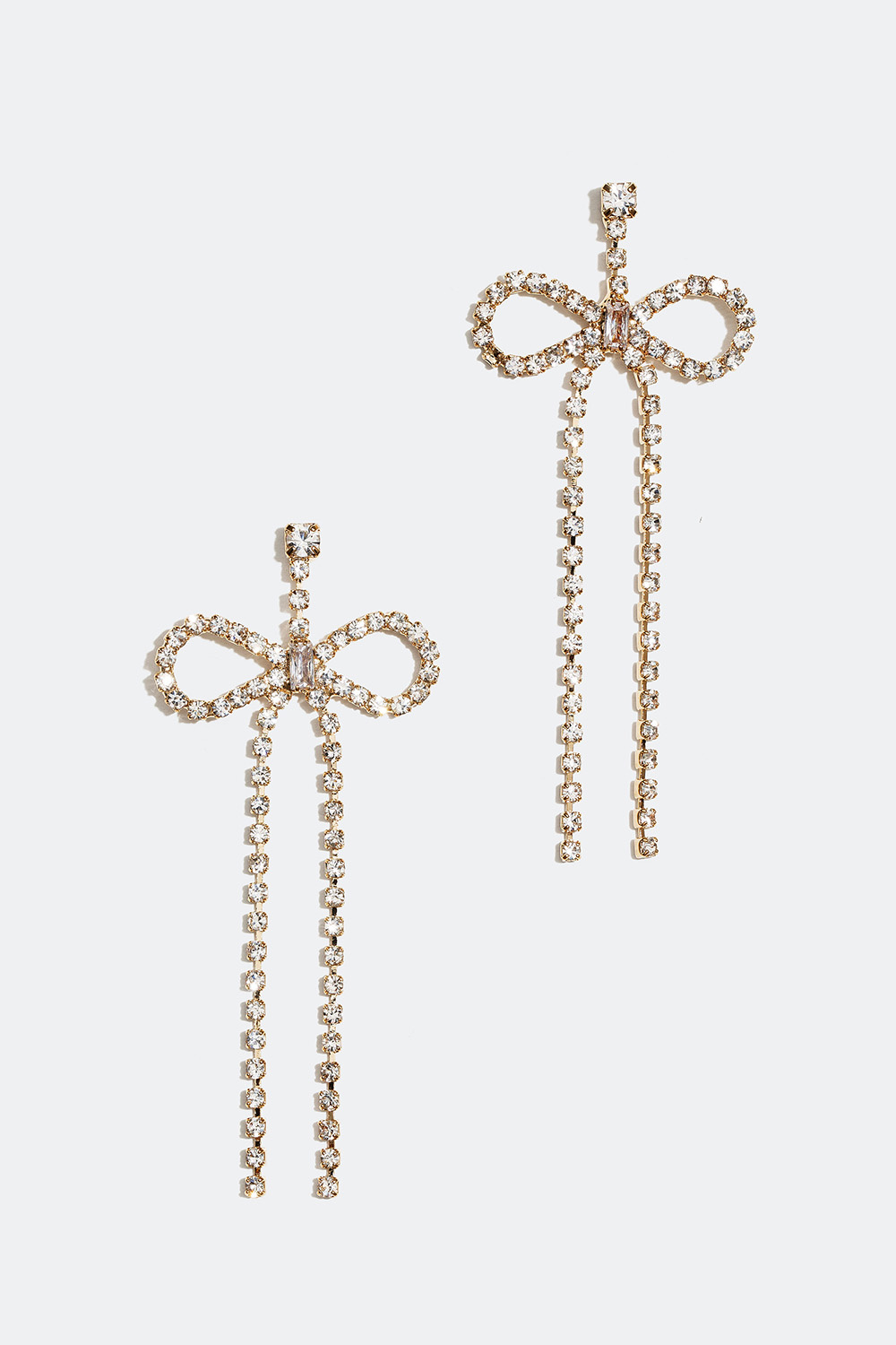 Øredobber med rosett av tynne strasslenker