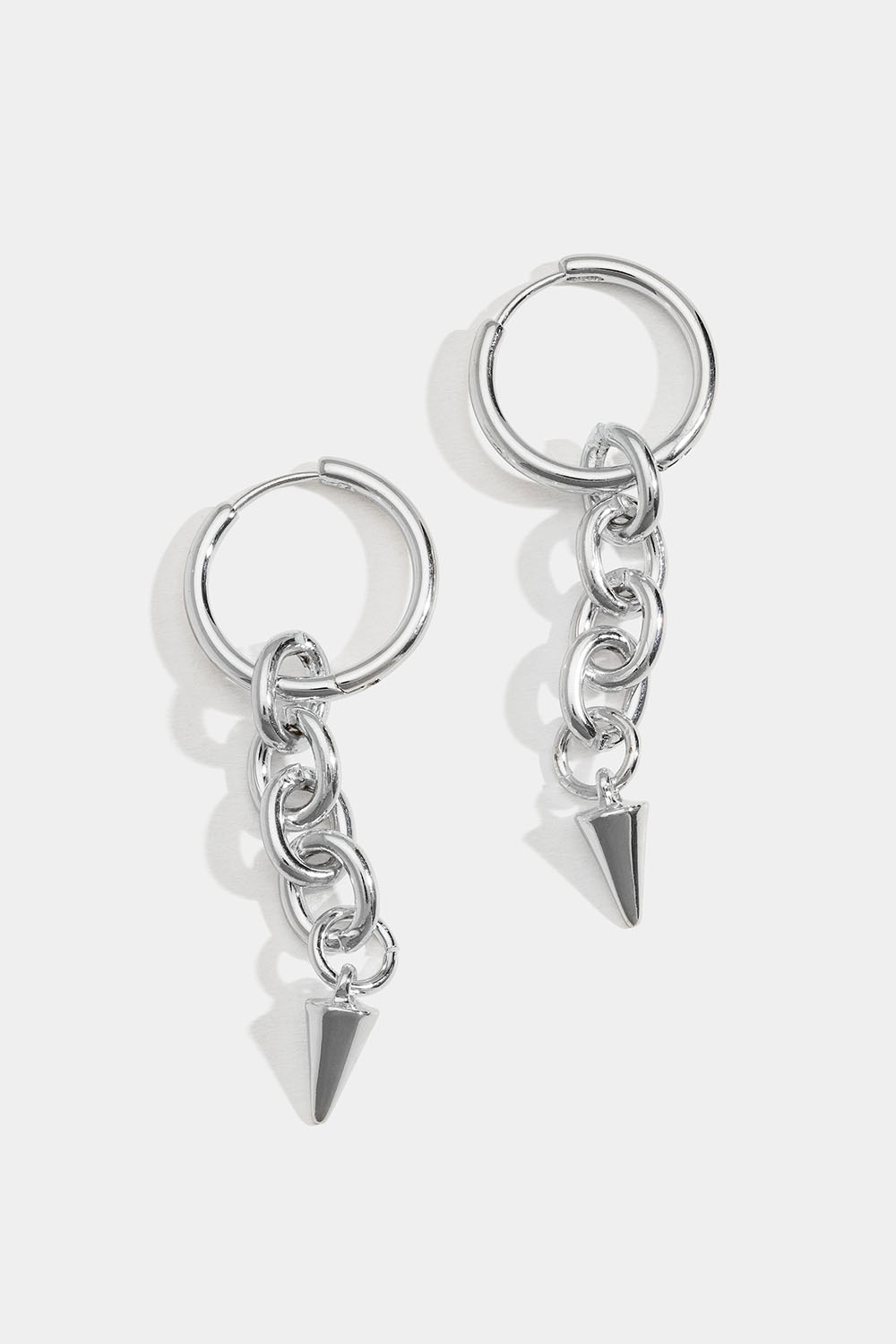 Ørering med lenke og pigg