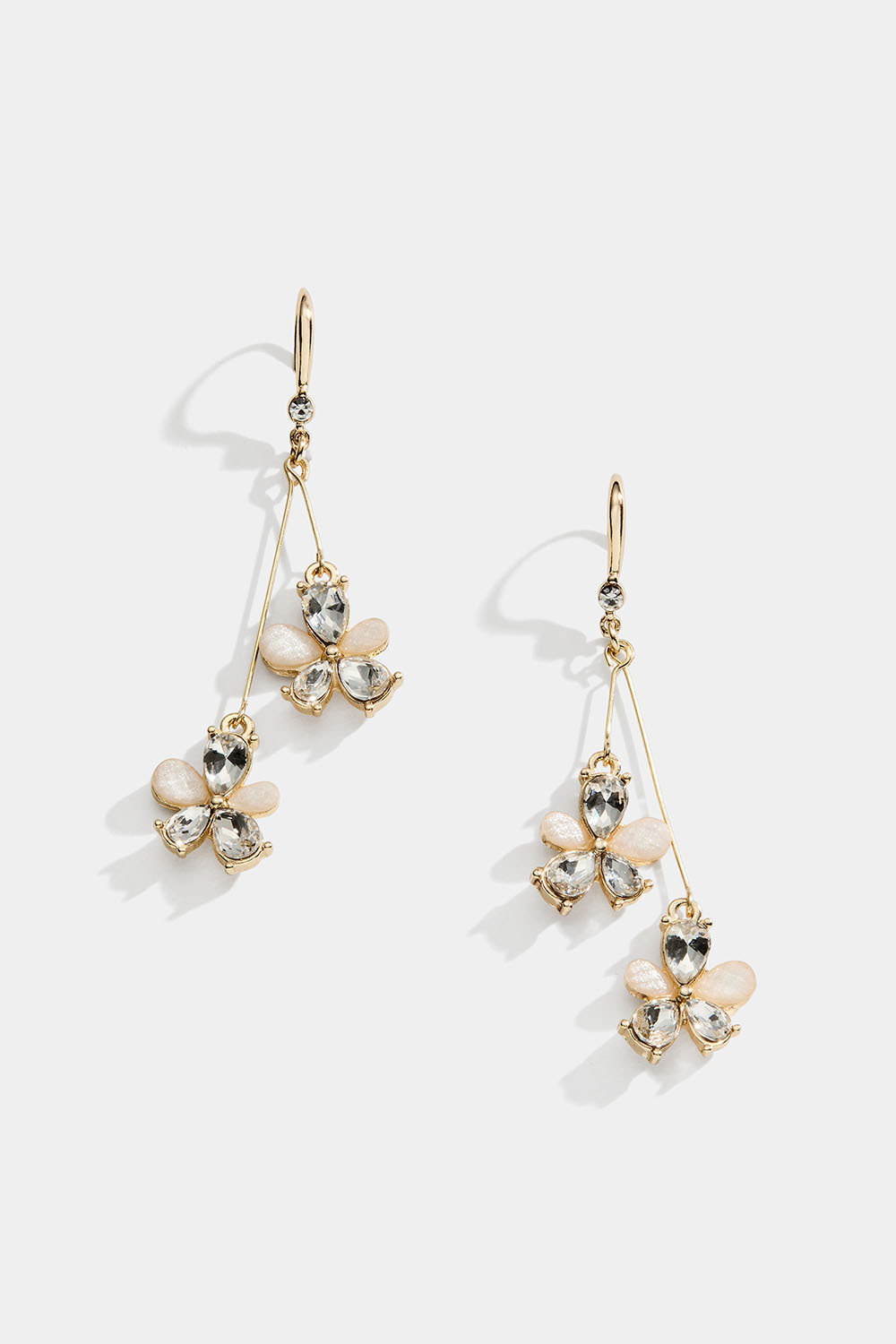 Gullfargede blomsterøredobber