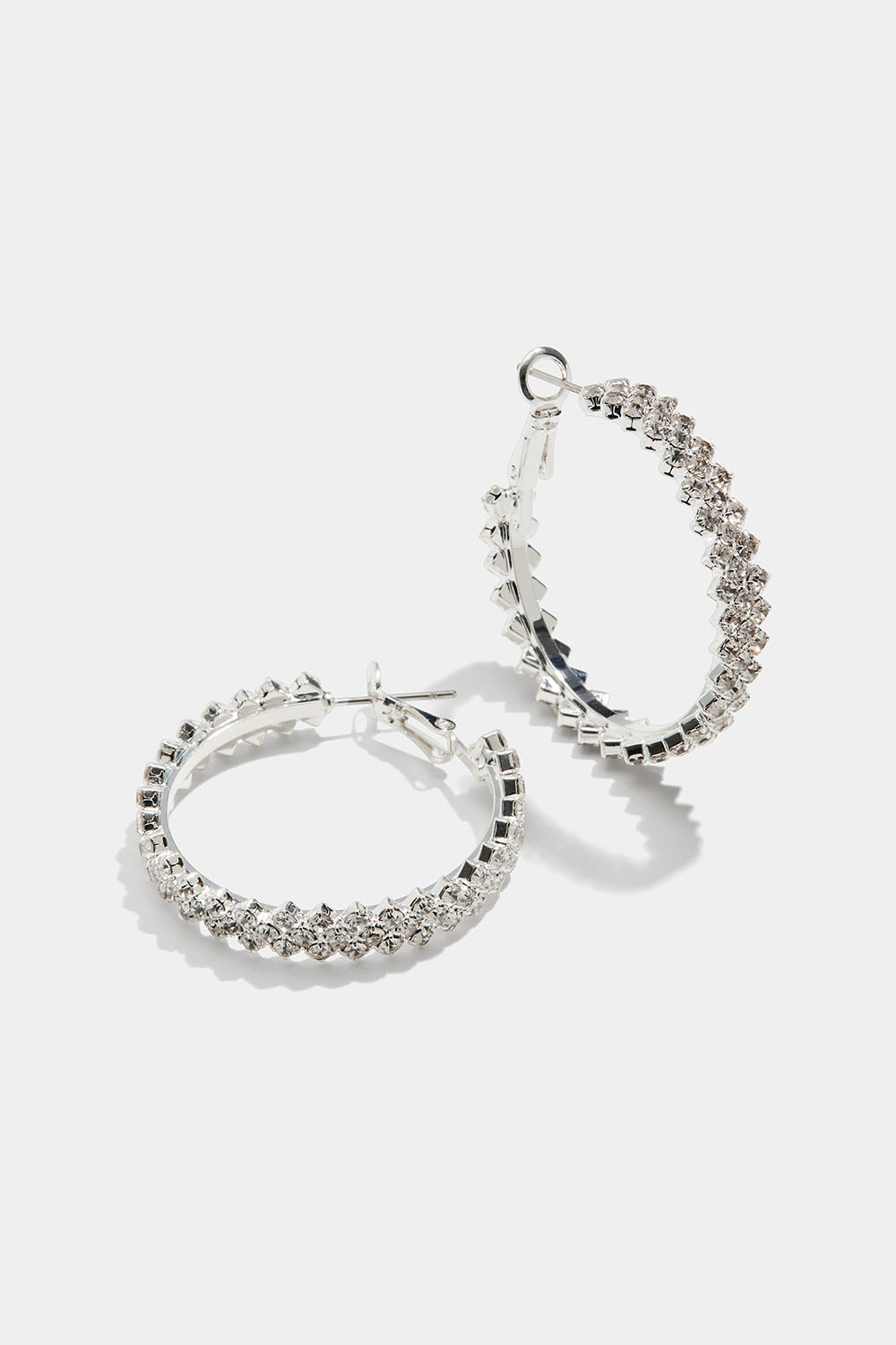 Sølvfargede strasshoops