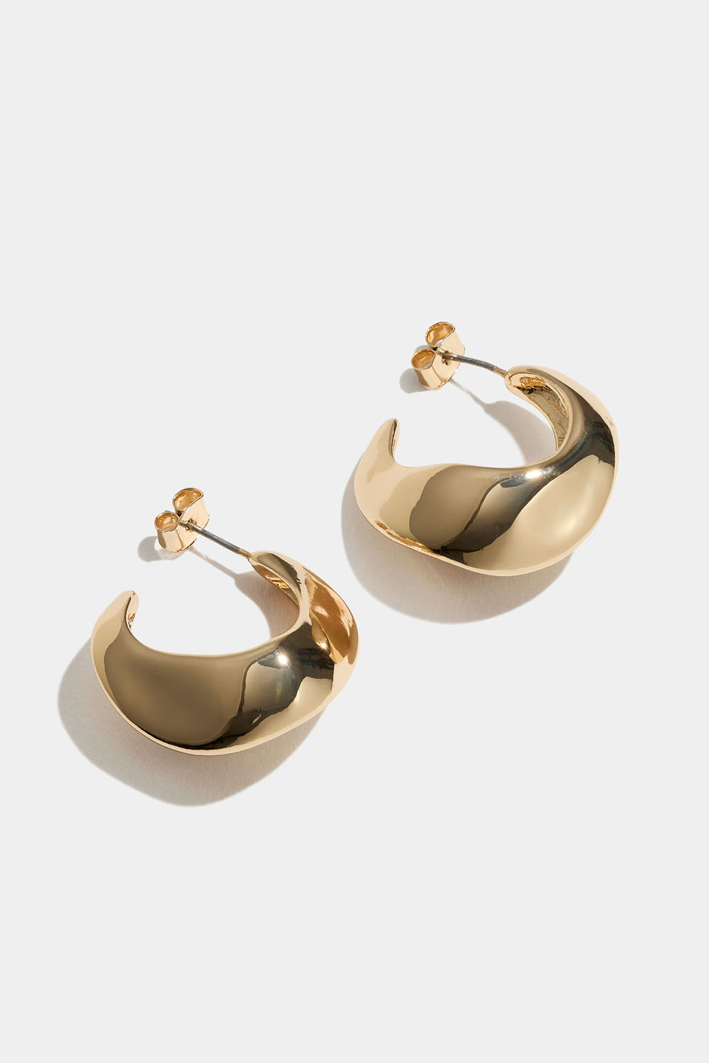 Øredobber med kantet, organisk form