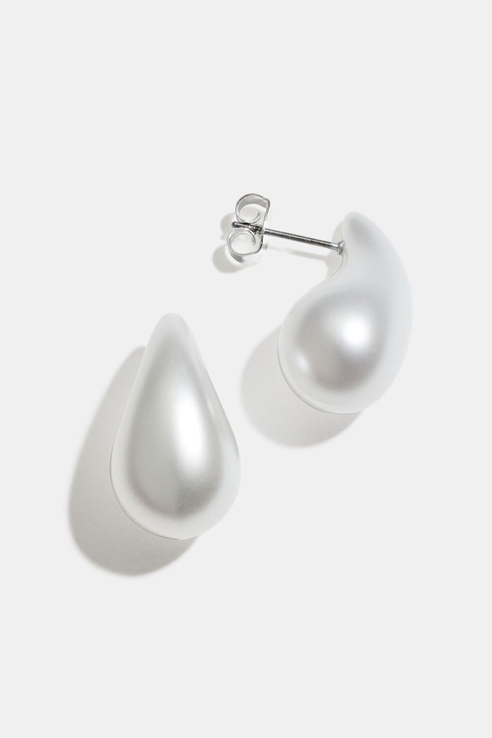 Dråpeøreringer med perlemorfinish