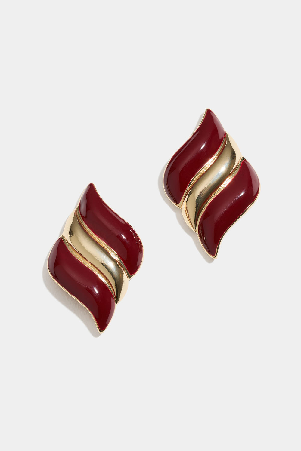 Burgunderrøde stiftøredobber i bølgeformer