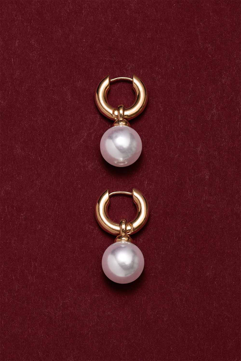 Gullfargede chunky hoops med stor rund perle