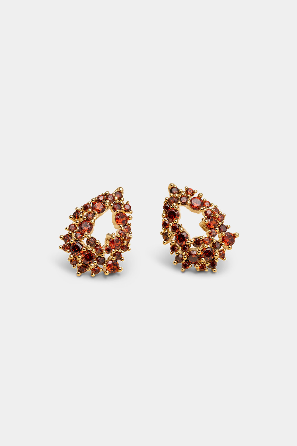 Petite Miss Alice earrings - Garnet