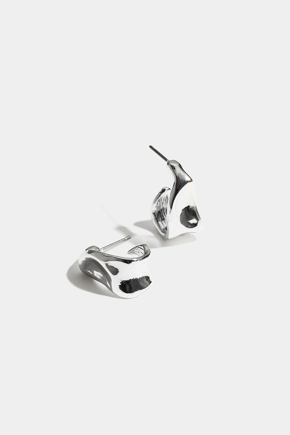 Flate ringer med organisk design