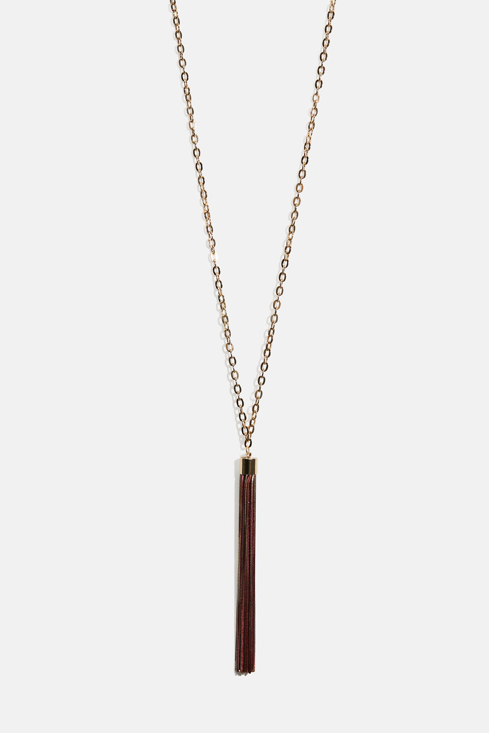 Langt halskjede med rødt anheng