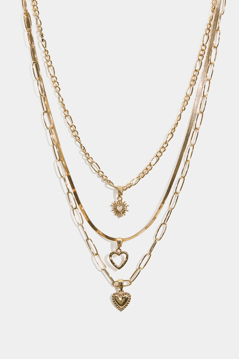 Gullfarget, trippelt halskjede med hengesmykker