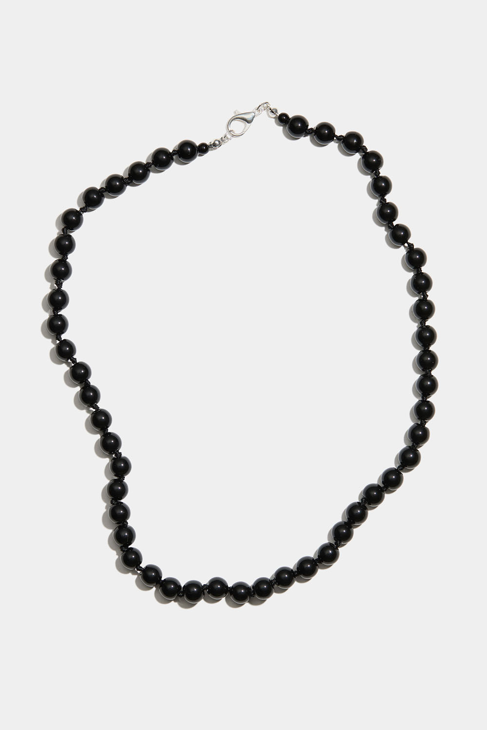 Halskjede med sorte glassperler