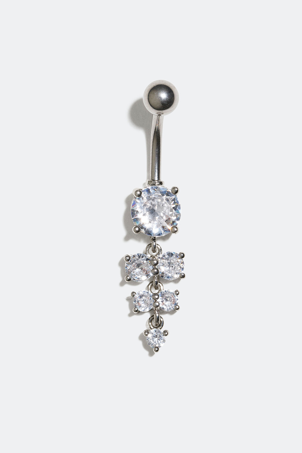 Navlepiercing med anheng som har runde Cubic Zirconia-steiner