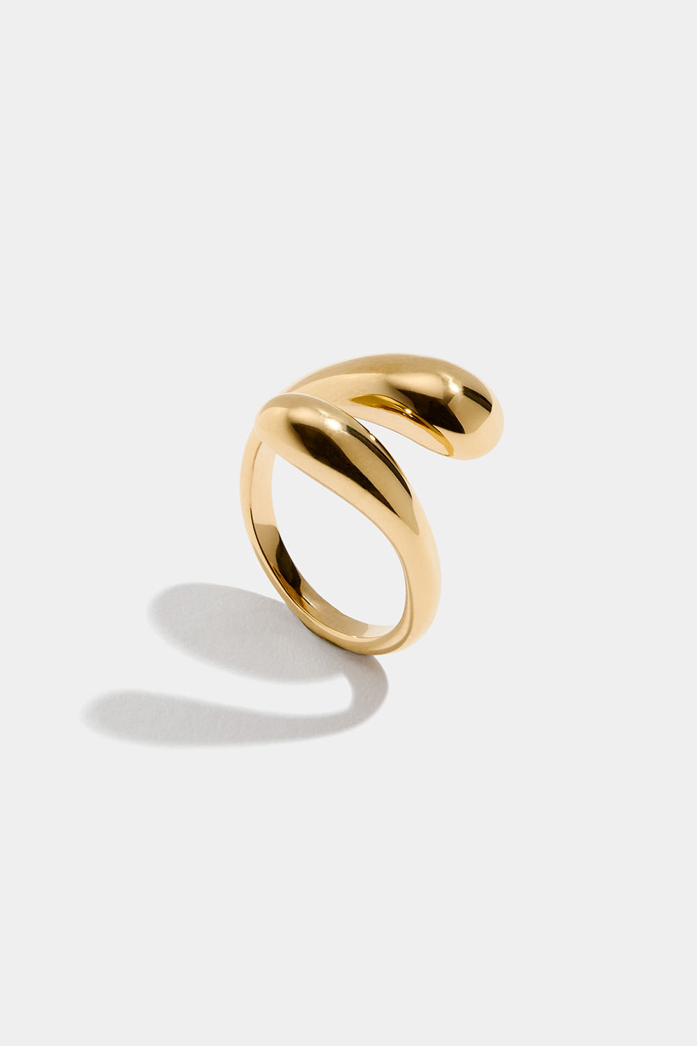 Åpen ring i stål med 18 karat gull