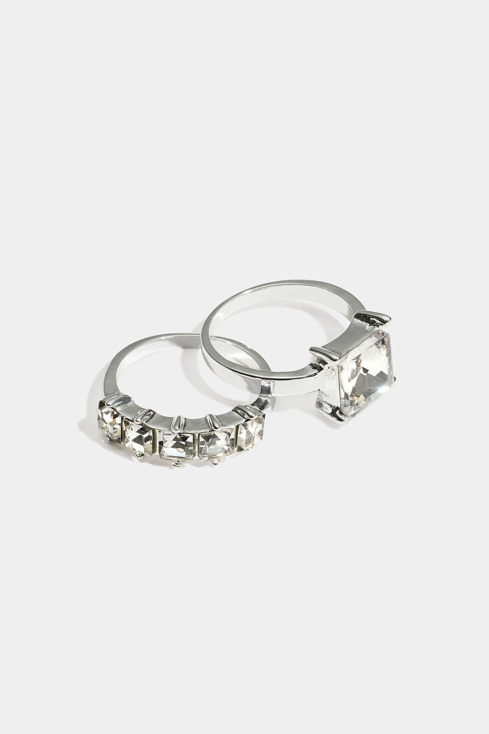 Ringer med hvite steiner, 2-pakning