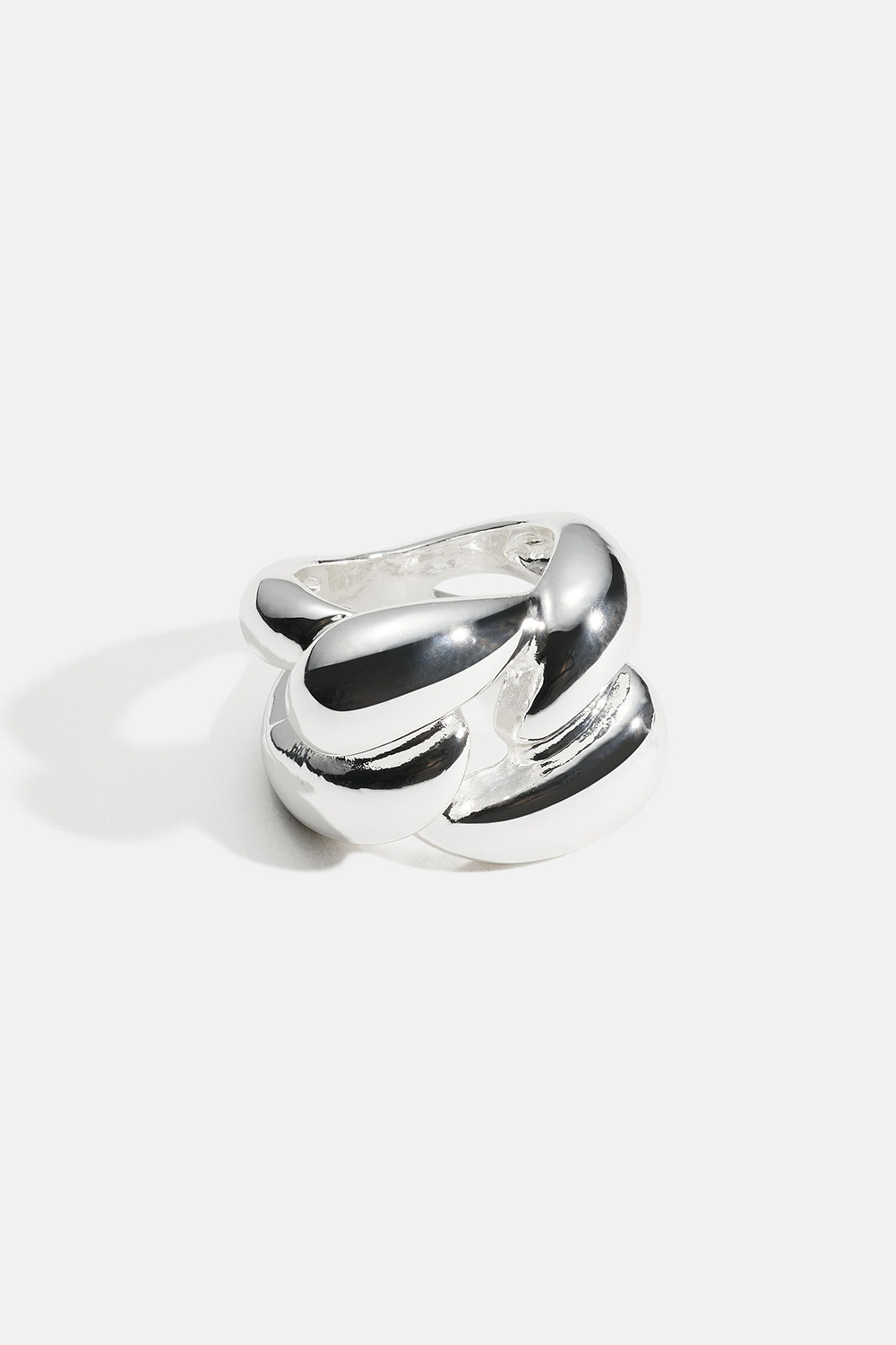 Bred ring med knutedesign