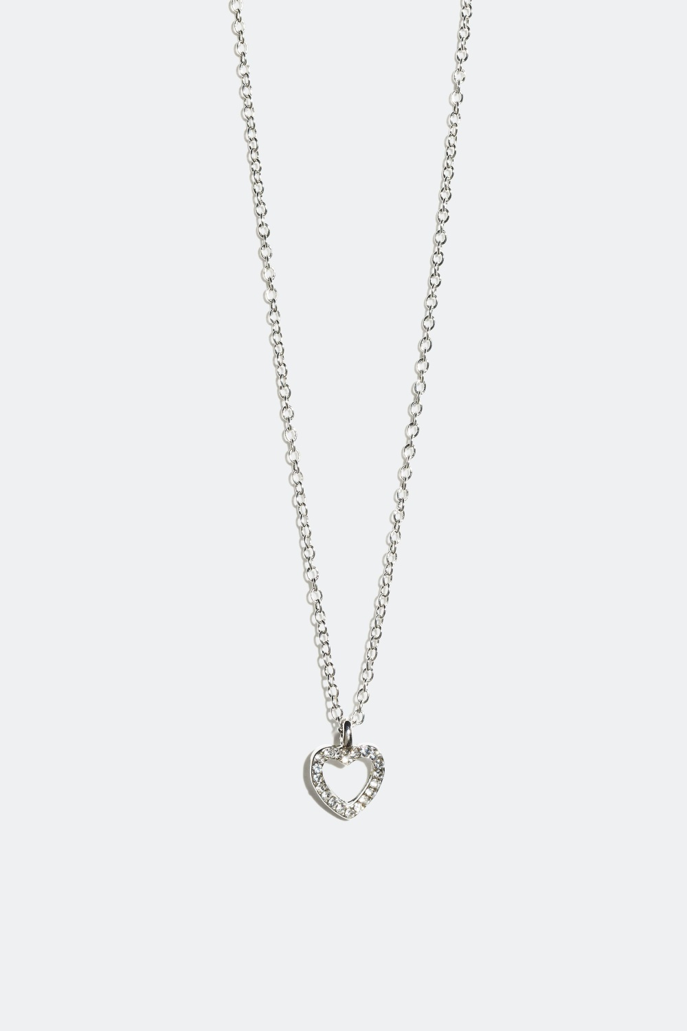 Halskjede med dekorert hjerte anheng