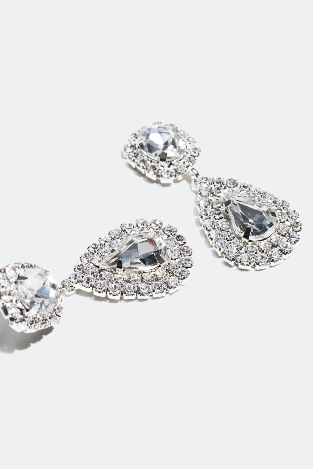 Dråpeformede statement-øredobber