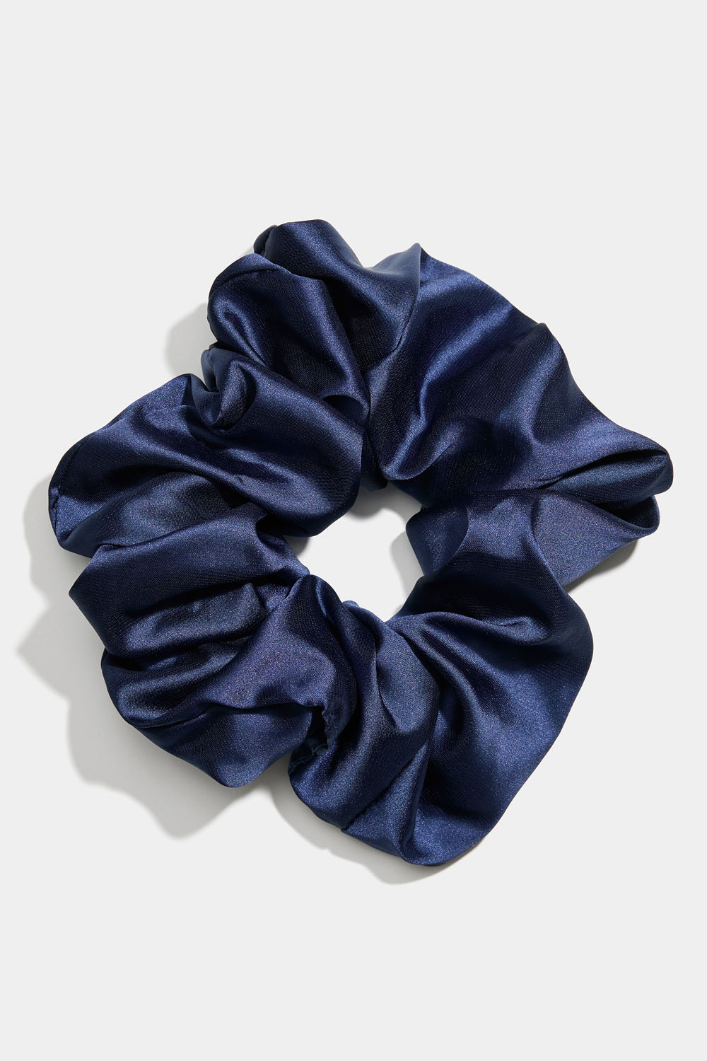 Stor mørkblå scrunchie