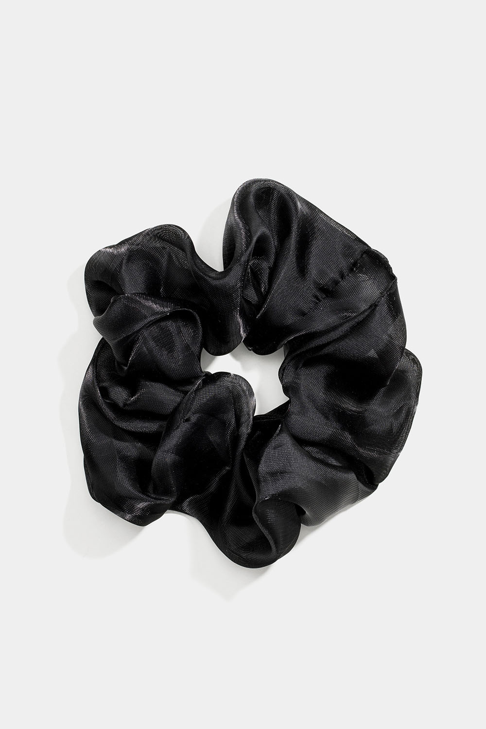 Scrunchie med skinnende svart stoff