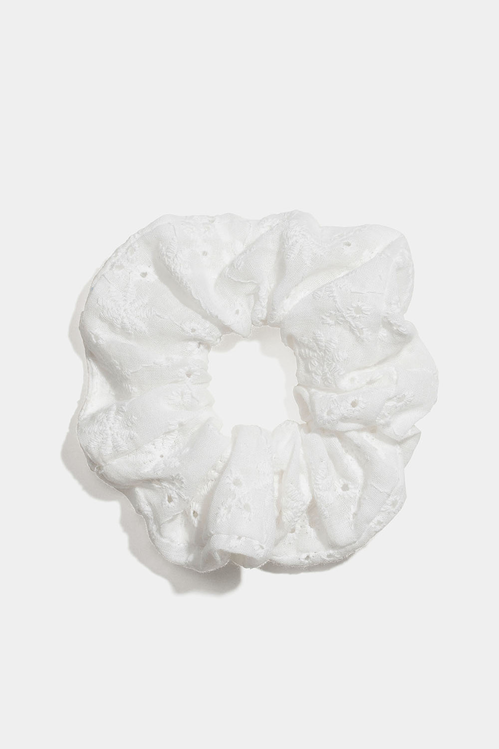 Brodert scrunchie, hvit
