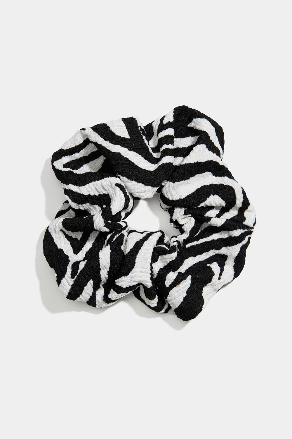 Sebramønstret scrunchie