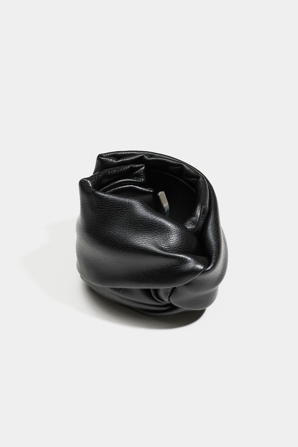 Svart duskdekorasjon med knute