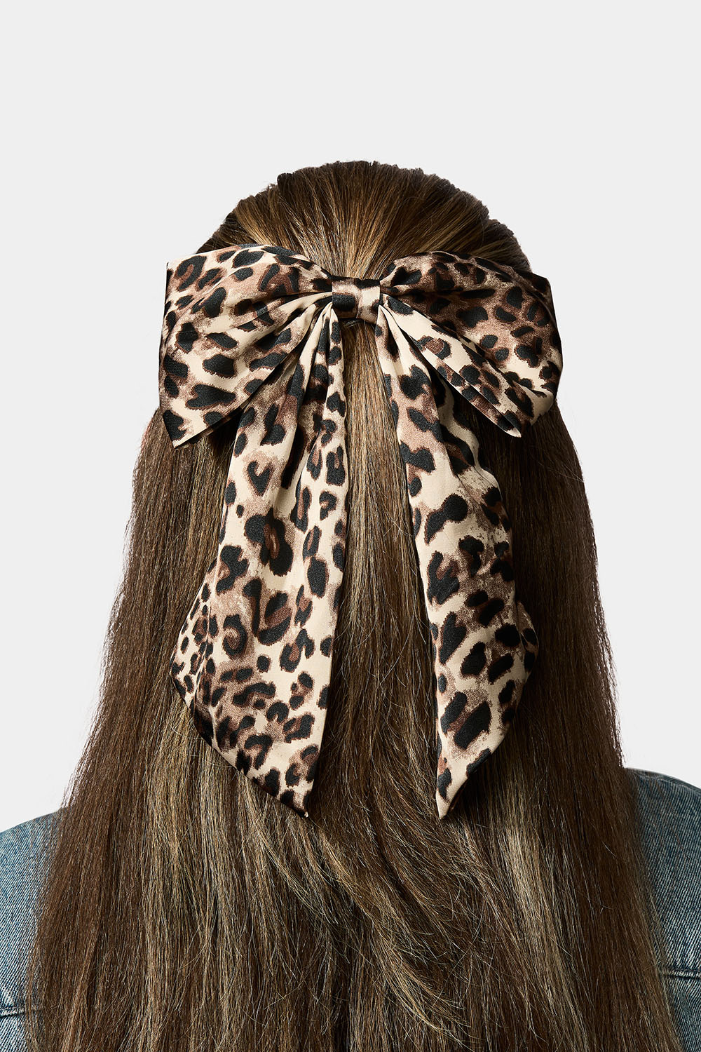 Hårspenne med stor sløyfe i leopardmønster