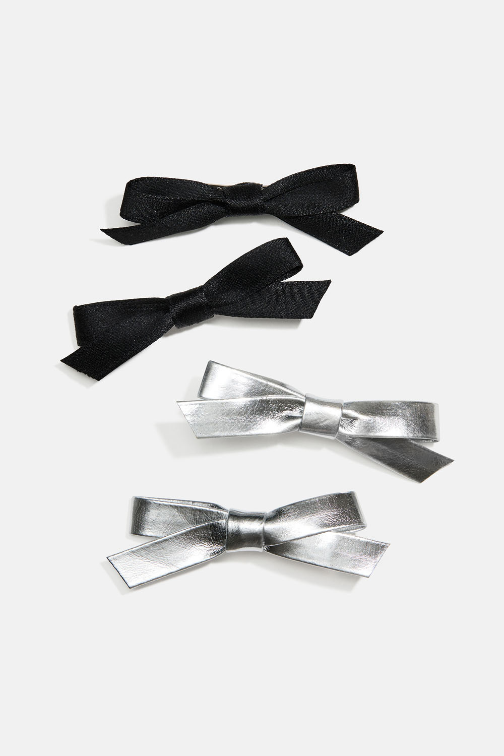 Hårspenner med sløyfer i sort og sølv, 4-pakning